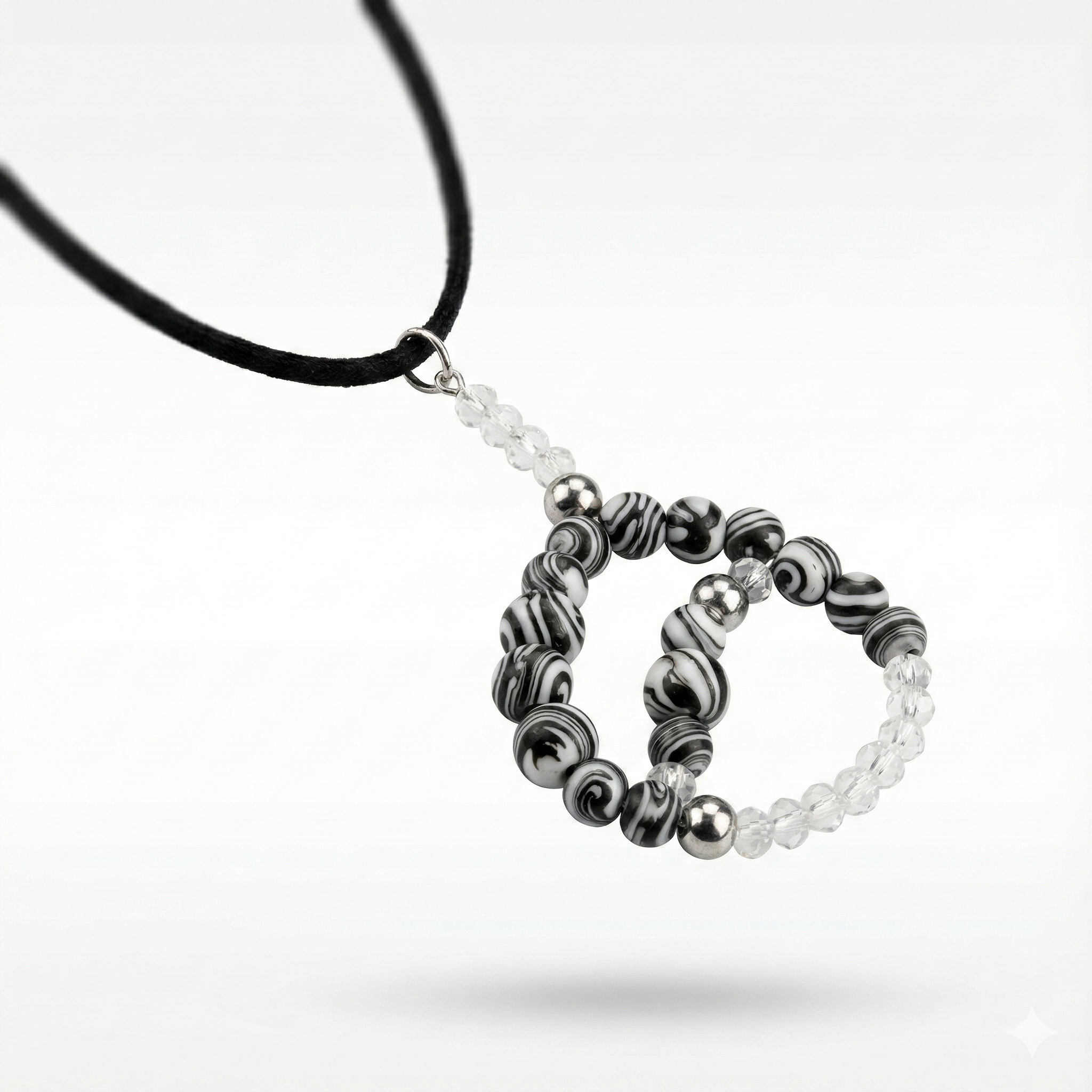 Collier Pendentif "YOUMI" – Clarté d'Esprit & Intuition